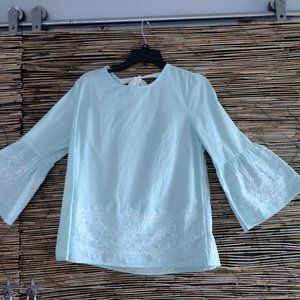Crown and Ivy flair sleeve top - Mint and white